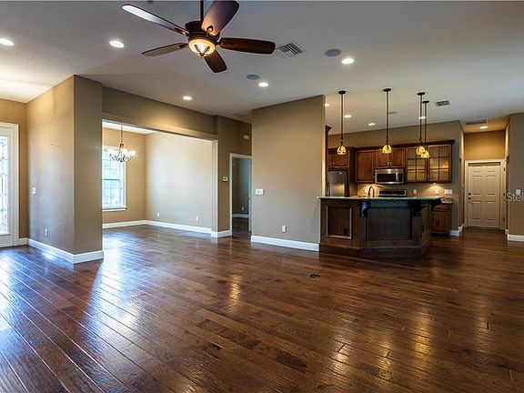 4th image of 14963 Twinberry Dr