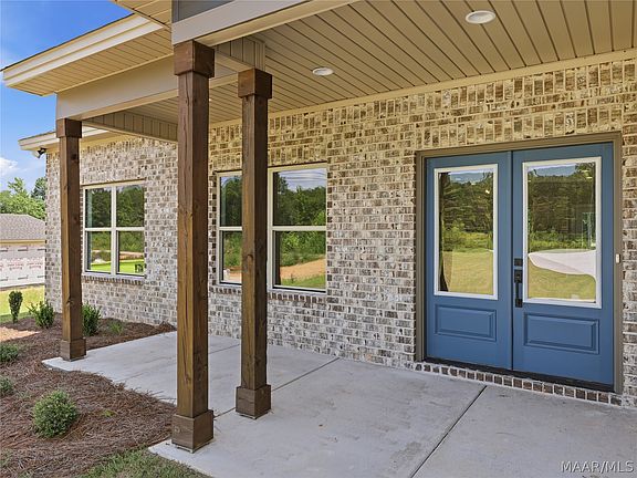3rd image of 210 Madix Dr