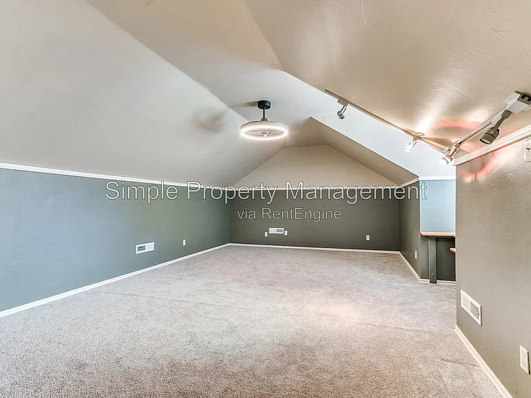 10709 Green Valley Rd — Photo 45