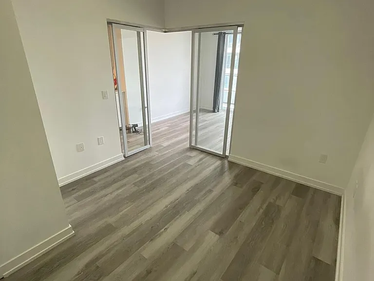 5 Wellington St S #605 — Photo 20