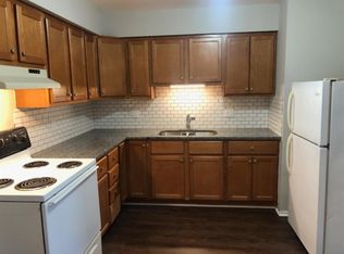 1107 Arthur Ave APT 203, Rockford, IL 61101