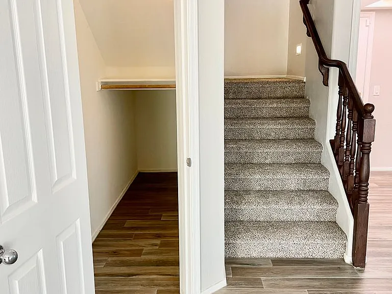9820 W Pioneer St — Photo 25