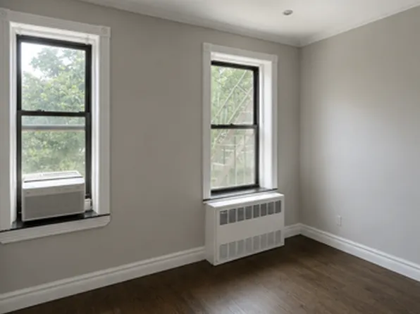 213 East 26th Street image 1 of 4