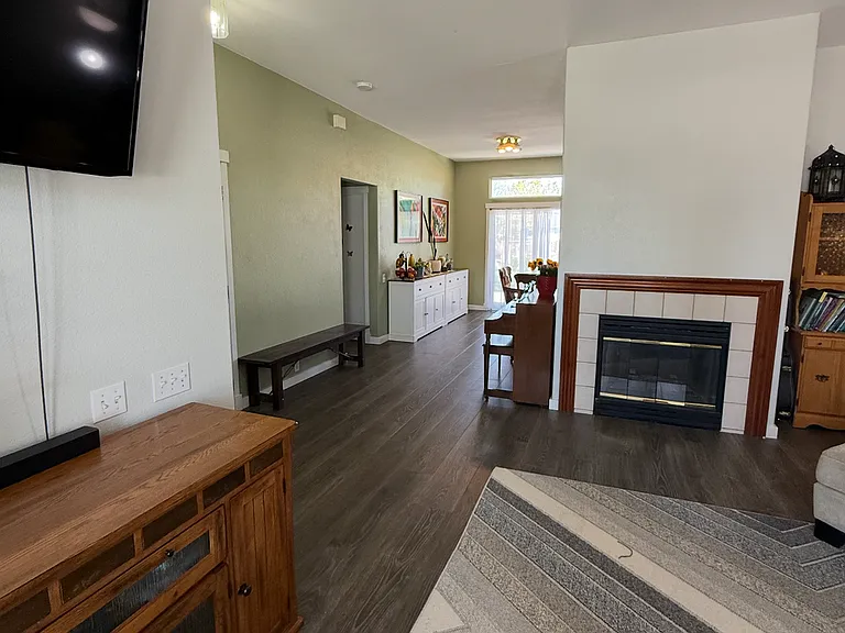 162 W Woodbury Dr — Photo 6
