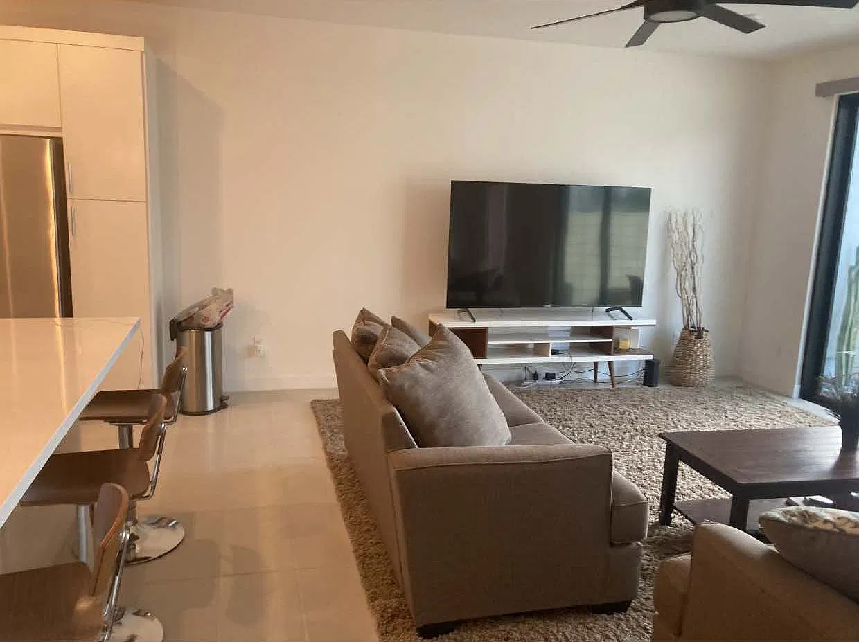 2 bed, 2.5 bath, 2237 sqft, $3,995 — Photo 2