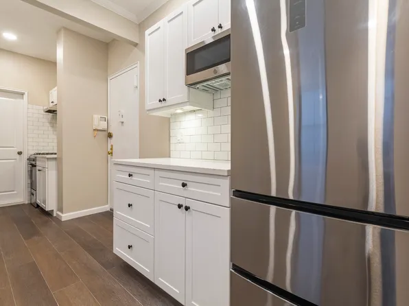 4 West 101st Street image 1 of 8