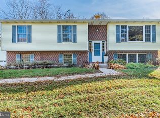 21 Stone Ledge Rd, Newville, PA 17241