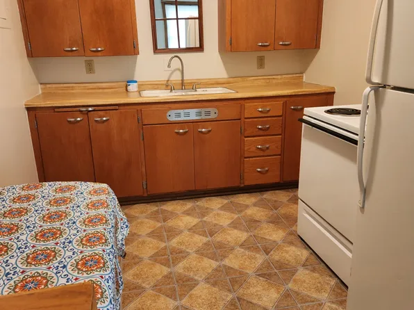 209 Gilman St #3, Sheffield, IA 50475