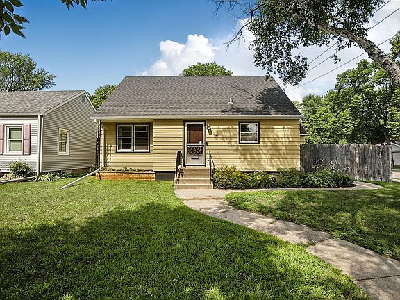 2nd image of 51 21st Ave N