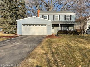 158 Fonro Dr, Brighton, MI