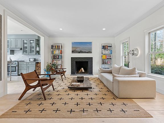 3rd image of 11 Lincoln Ave