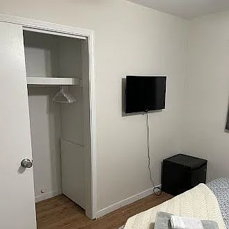 4 bed, 2.0 bath, 2000 sqft, $1,139 — Photo 3