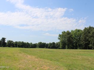 10140 Green River Rd, Lake Cormorant, MS 38641