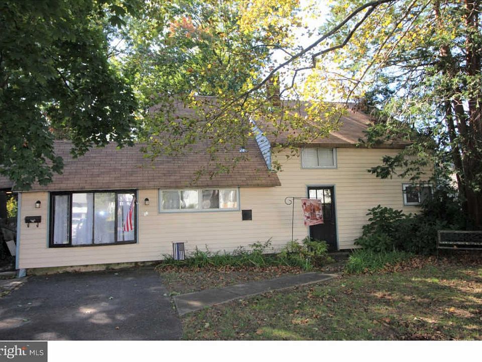 1st image of 17 Alder Ln