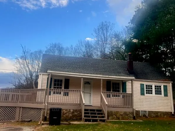 7030 Mount Chestnut Rd, Roanoke, VA 24018