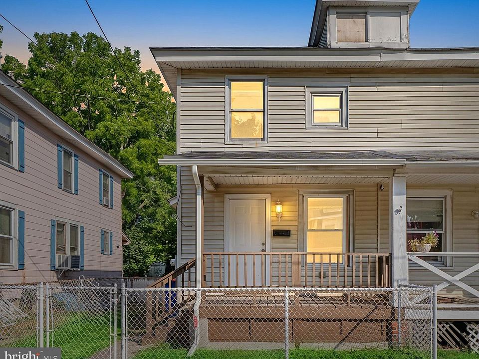 1st image of 110 Middle Ave
