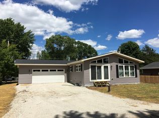 35322 Lake Shore Dr, Burlington, WI 53105