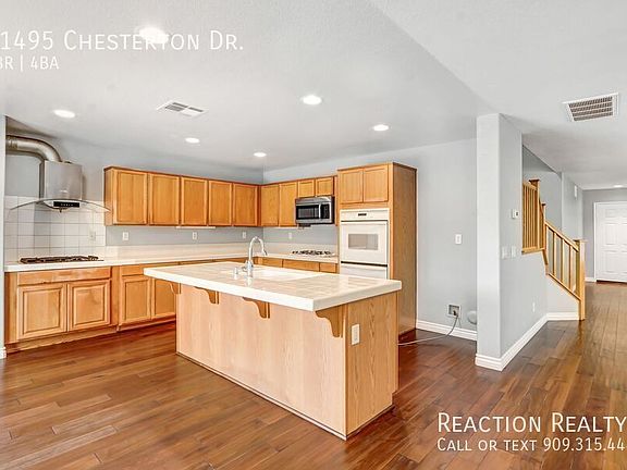 3rd image of 11495 Chesterton Dr