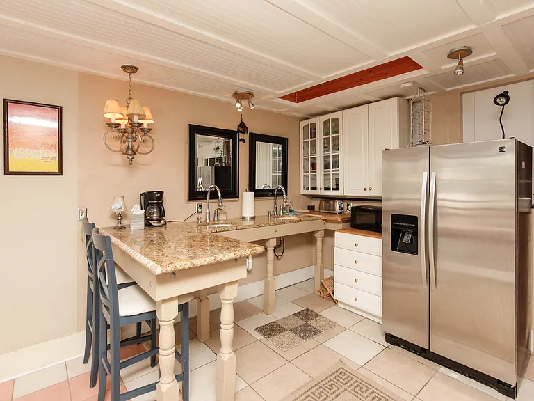 403 Crawford Rd #B — Photo 7