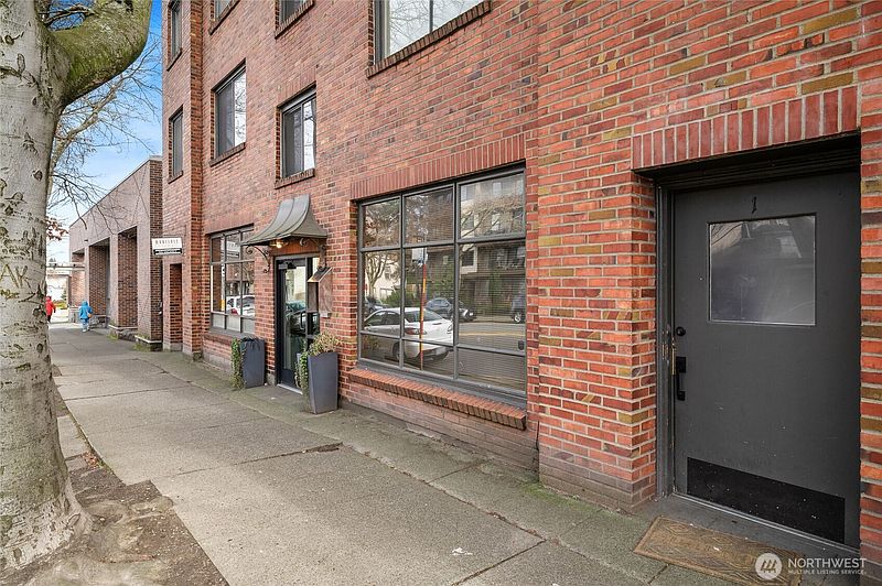 4th image of 8008 Greenwood Avenue N