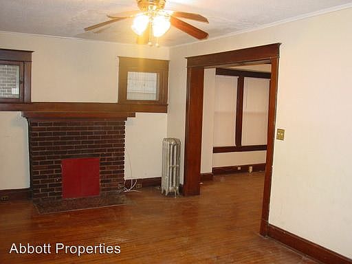 3rd image of 114 N Brighton Ave