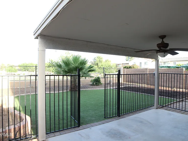 38103 N Bonnie Ln — Photo 18