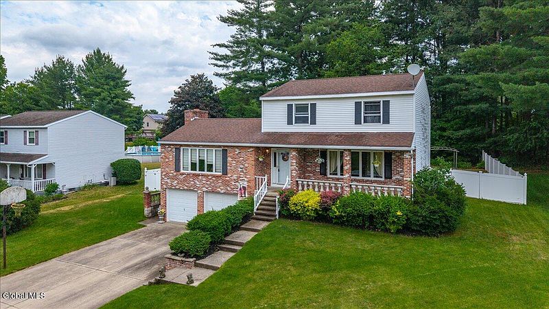 4th image of 39 Baker Drive