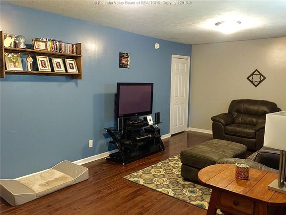 4th image of 2579 Benson Dr