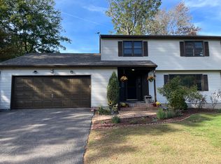 103 Kent Dr, Manchester, CT 06042