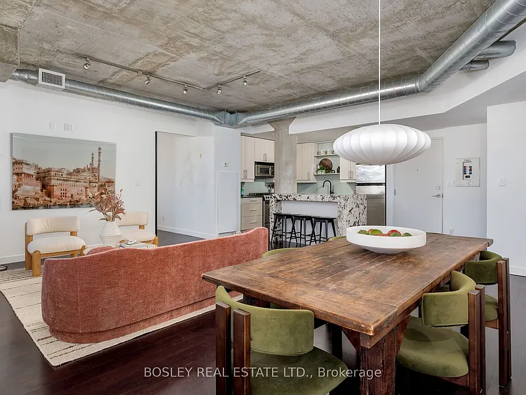 42 Camden St #703 — Photo 4