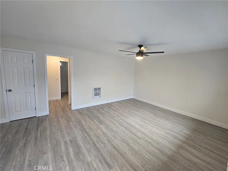 6051 Lemon Ave #C — Photo 7