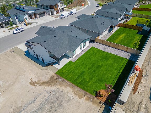 3rd image of 2264 Coldwater Dr