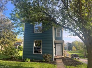 1347 Playford Ave, Zanesville, OH 43701