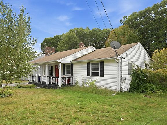 3rd image of 141 Hoyt Street