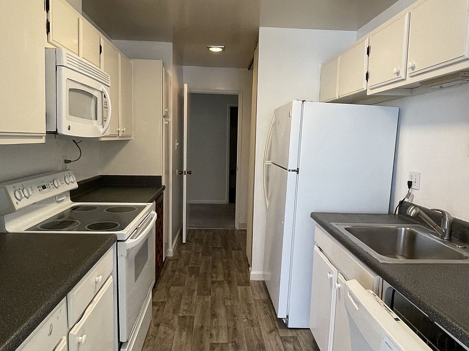 1st image of 1081 Beach Park Blvd #211-1