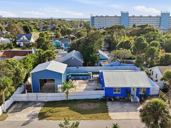 318 Eastwood Ln, Daytona Beach, FL 32118