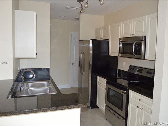 2nd image of 20930 SW 87th Ave APT 302