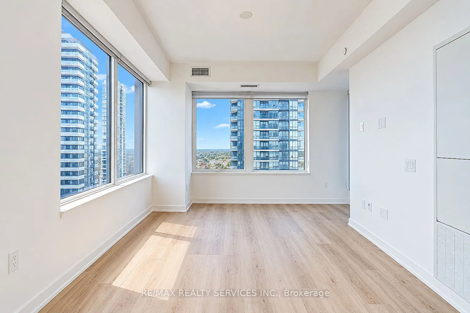 2 bed, $2,800 — Photo 4