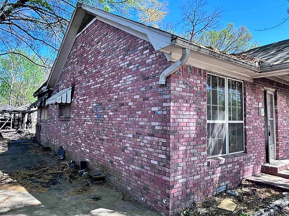 4th image of 4905 School St