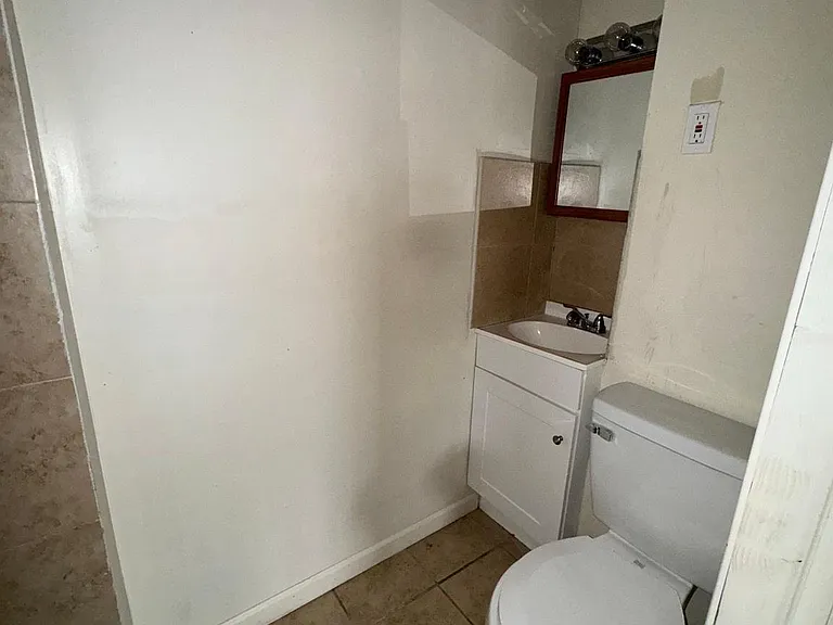 1016 Pine St #1 — Photo 8