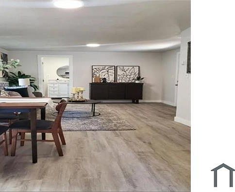 4th image of 4317 Howard Ave