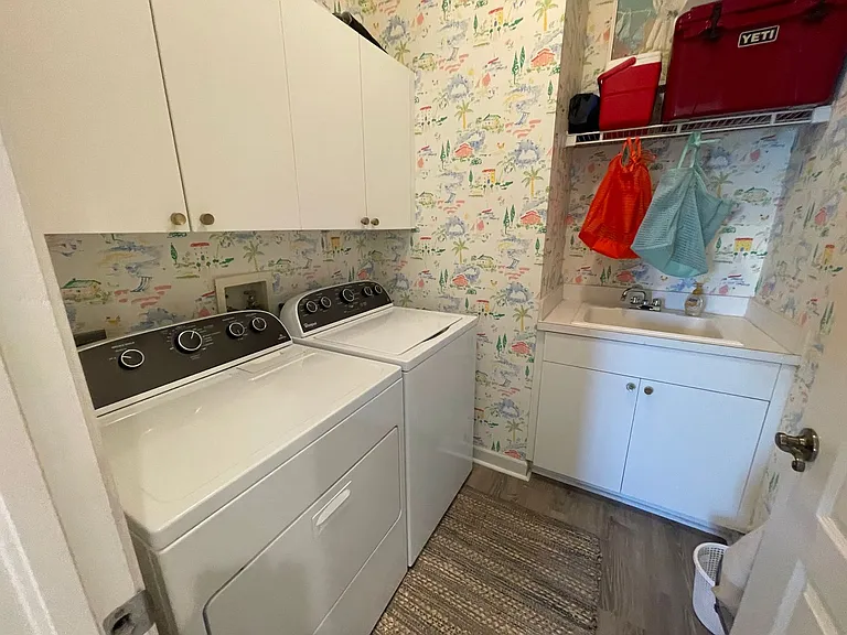 2377 Ravenna Blvd #202 — Photo 27