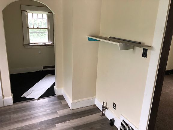 3rd image of 1915 Hauer Ct NW