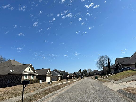 5th image of 8612 Fernwood Loop W