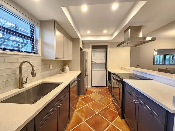 5th image of 11863 Wimbledon Circle #416
