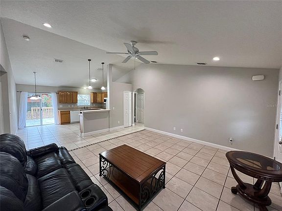 5th image of 2336 W Orange Rd