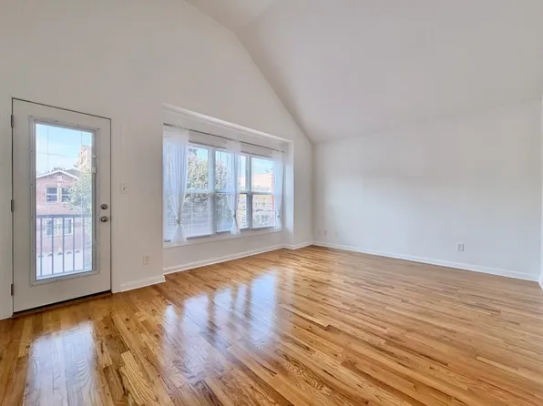 126 Ogden Avenue image 23 of 50