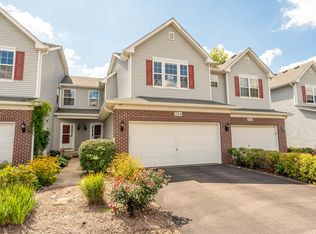 254 Ridge Rd, North Aurora, IL 60542