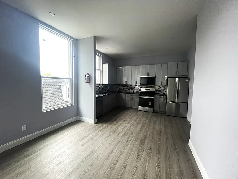 222 Primrose Ave #2 — Photo 9
