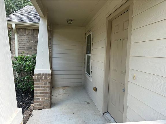 3rd image of 19006 Kenswick Cove Dr